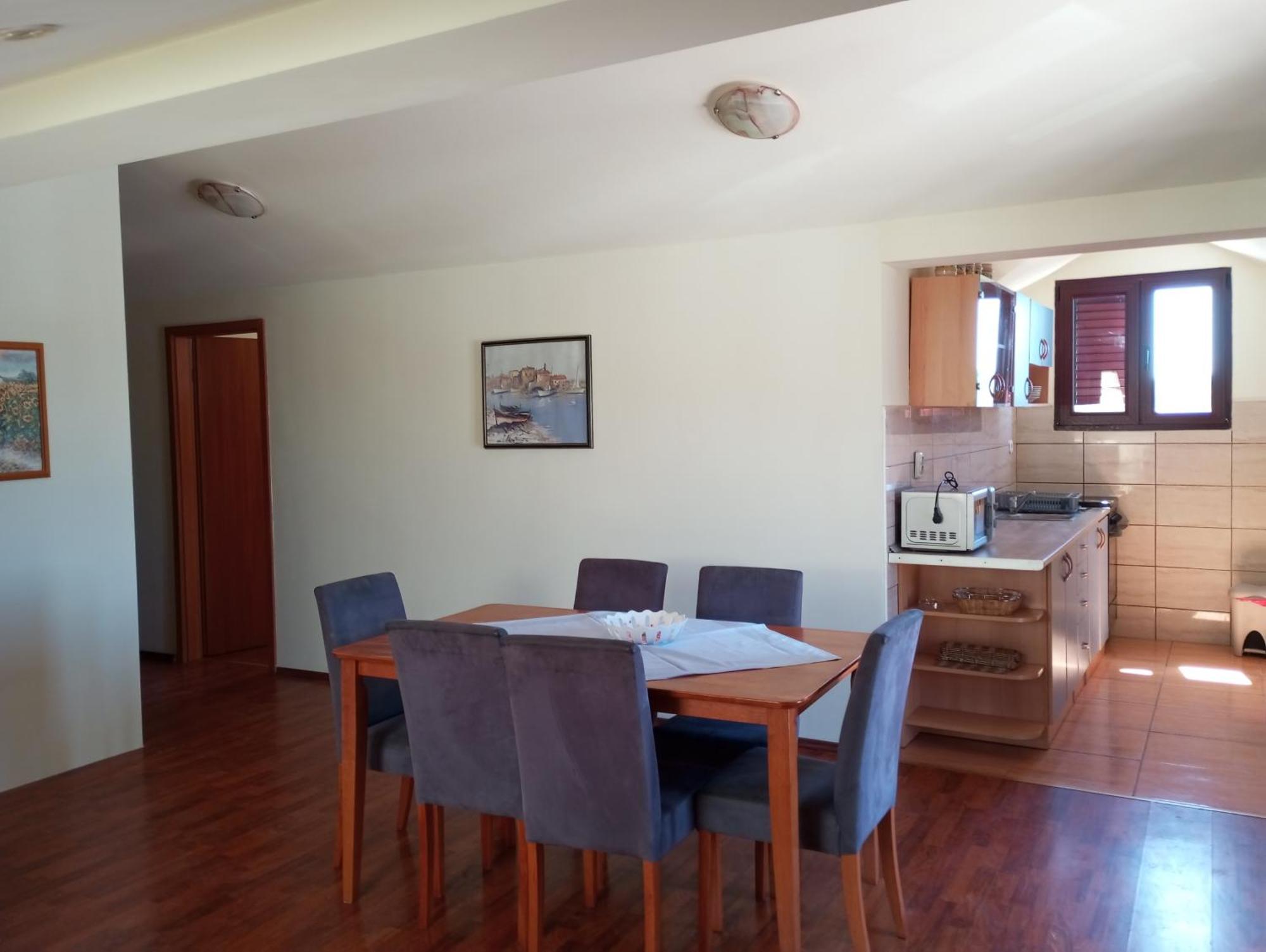Apartament Adriana *